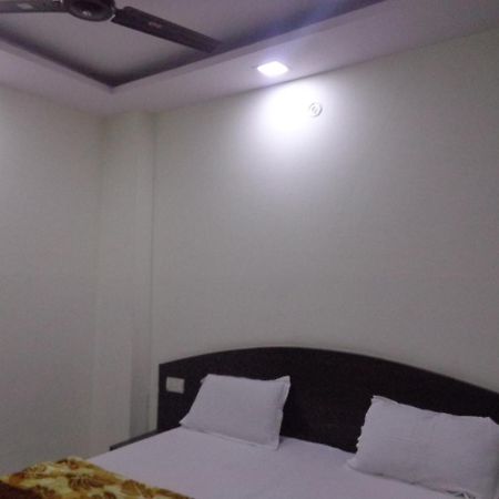 Silver Residency Hotel Új-Delhi Kültér fotó