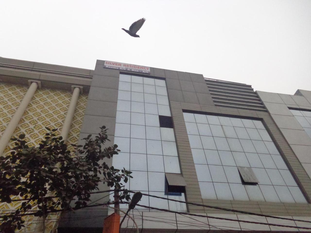 Silver Residency Hotel Új-Delhi Kültér fotó