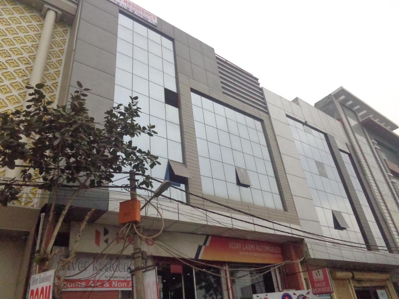 Silver Residency Hotel Új-Delhi Kültér fotó