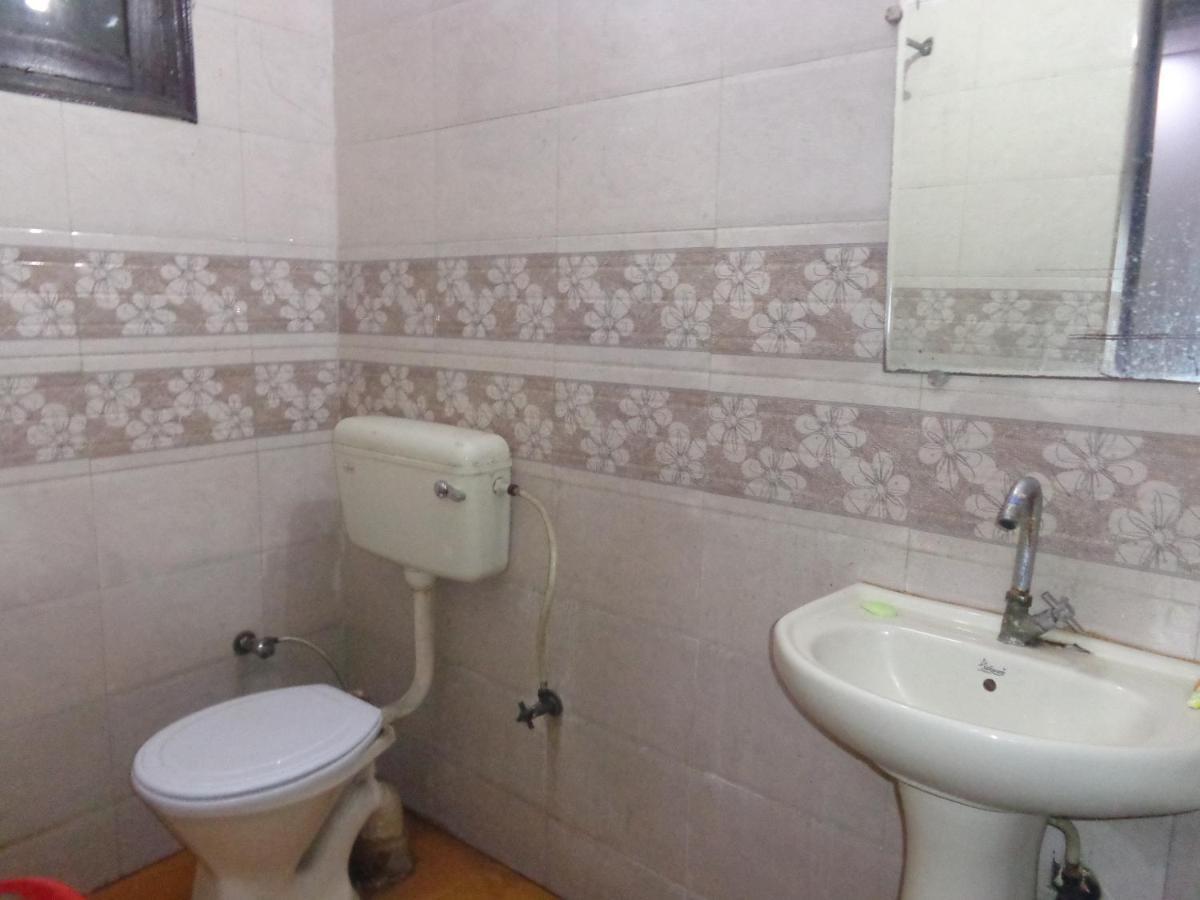 Silver Residency Hotel Új-Delhi Kültér fotó